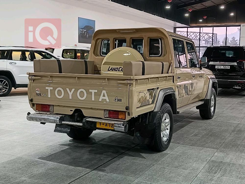 Toyota Land Cruiser Pickup